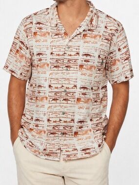 WOOLRICH Redwood Tonal Fish Pattern Short Sleeve Button Up Shirt